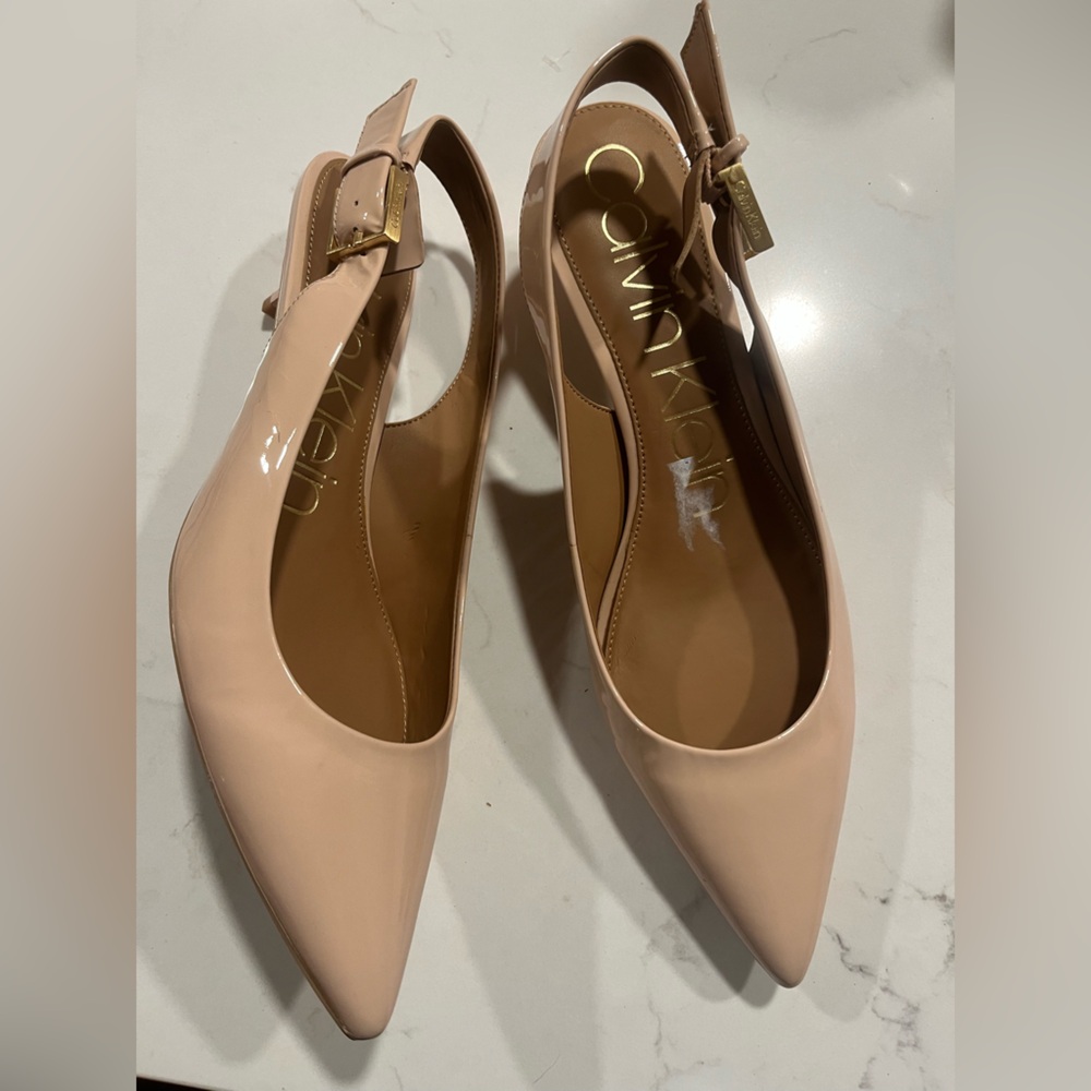 New Calvin Klein Luka 34E09016 Cream Pointed Toe Patent Slingback Heels 9